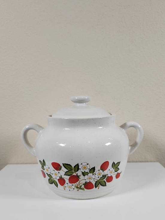 Sheffield Other - Vintage Sheffield Strawberries 'N Cream